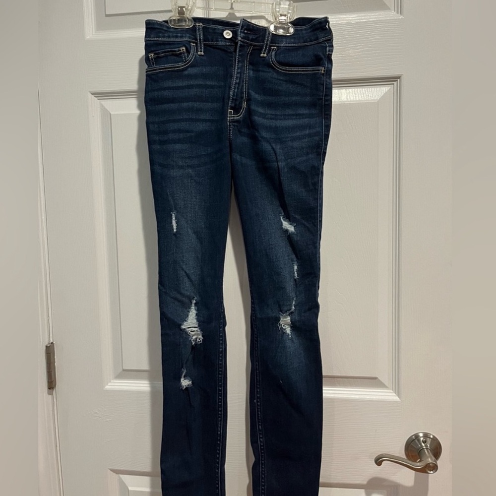 Hollister High Rise Skinny Ripped Dark Wash Jeans Excellent Condition